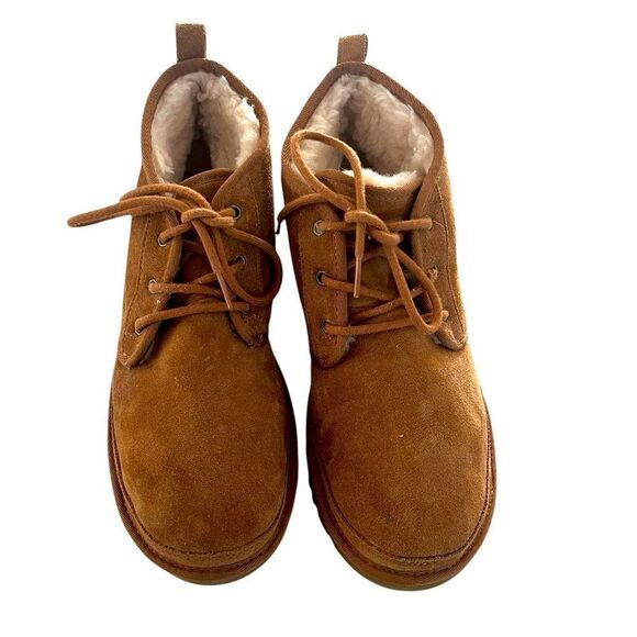 Like new UGG Neumel Chestnut Lace up ankle boots. - Picture 5 of 11